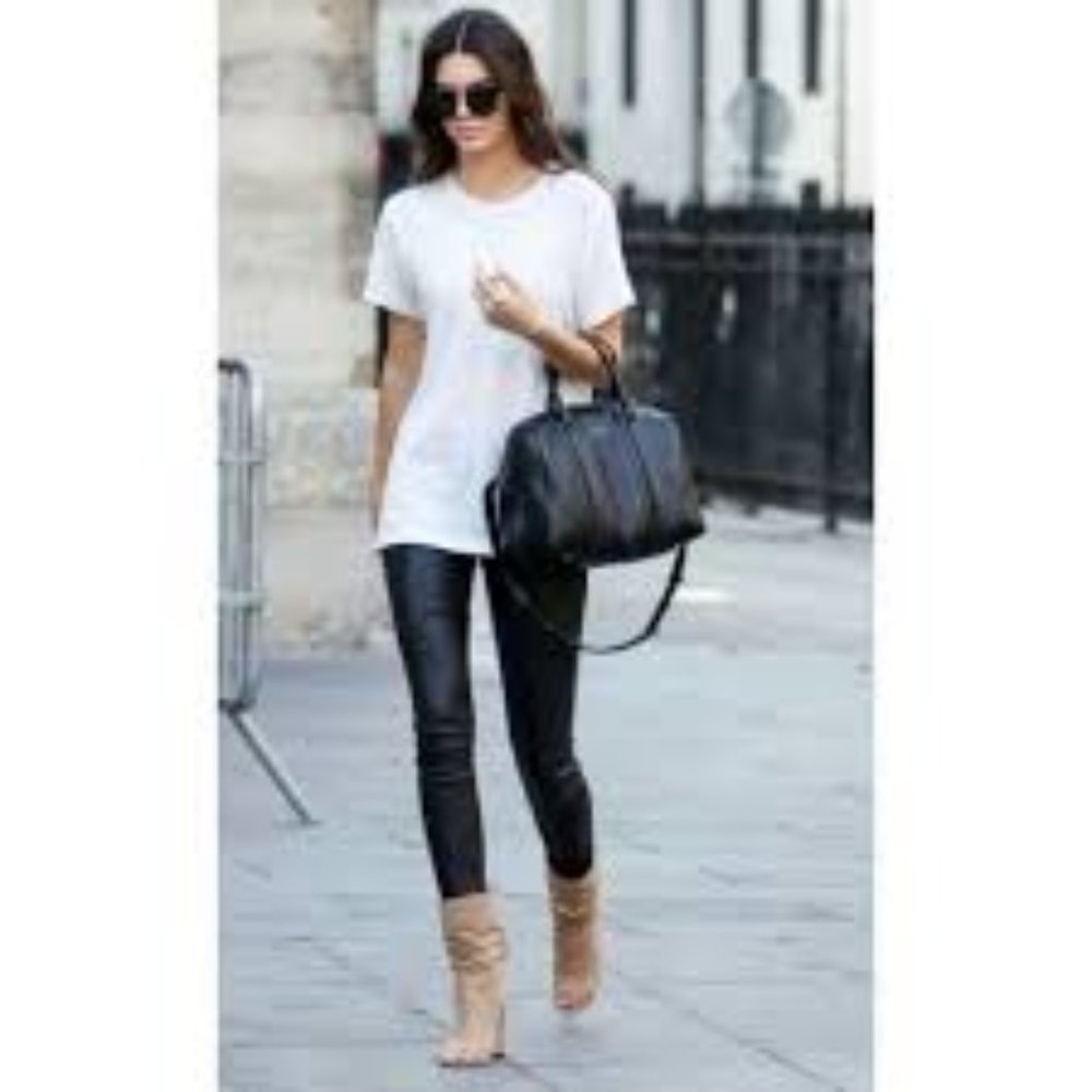 ⏬🔥Kendall & Kylie Faux Leather leggings